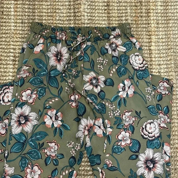 Ralph Lauren Floral Silky Slacks Size 2 - Picture 3 of 4